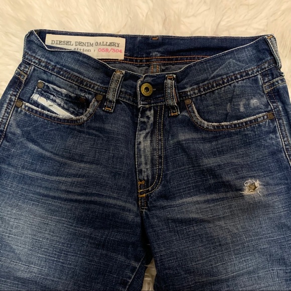 Diesel Stylish Blue Jeans- made in Italy - Picture 2 of 9